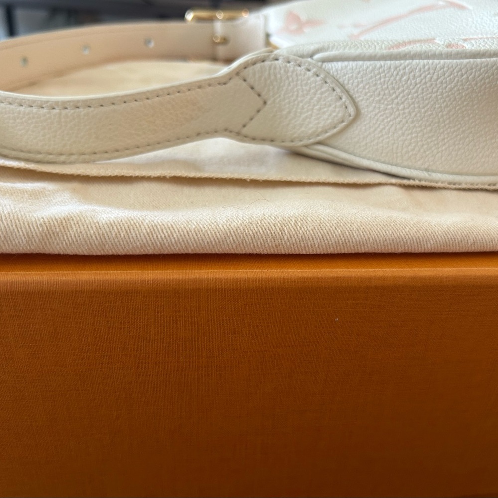 Louis Vuitton Mini Moon Shoulder Bag White/Pink - Picture 7 of 8